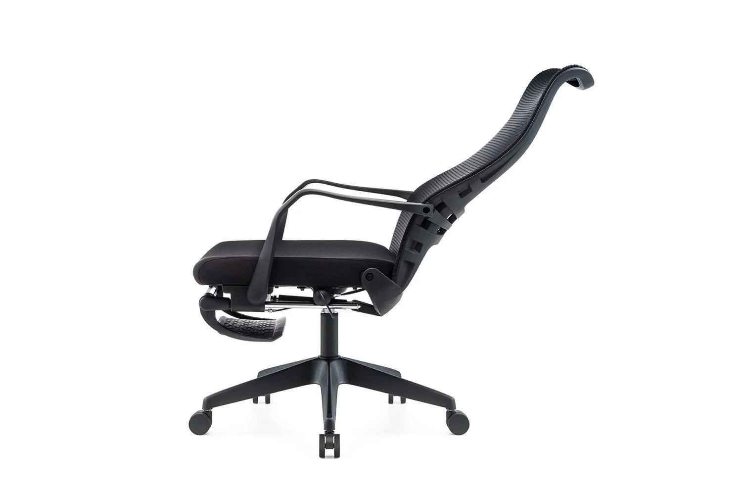 The sleek side profile of the Wraith Stealth chair.